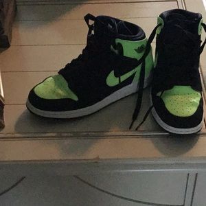 Nike air Jordan’s (women’s 5)